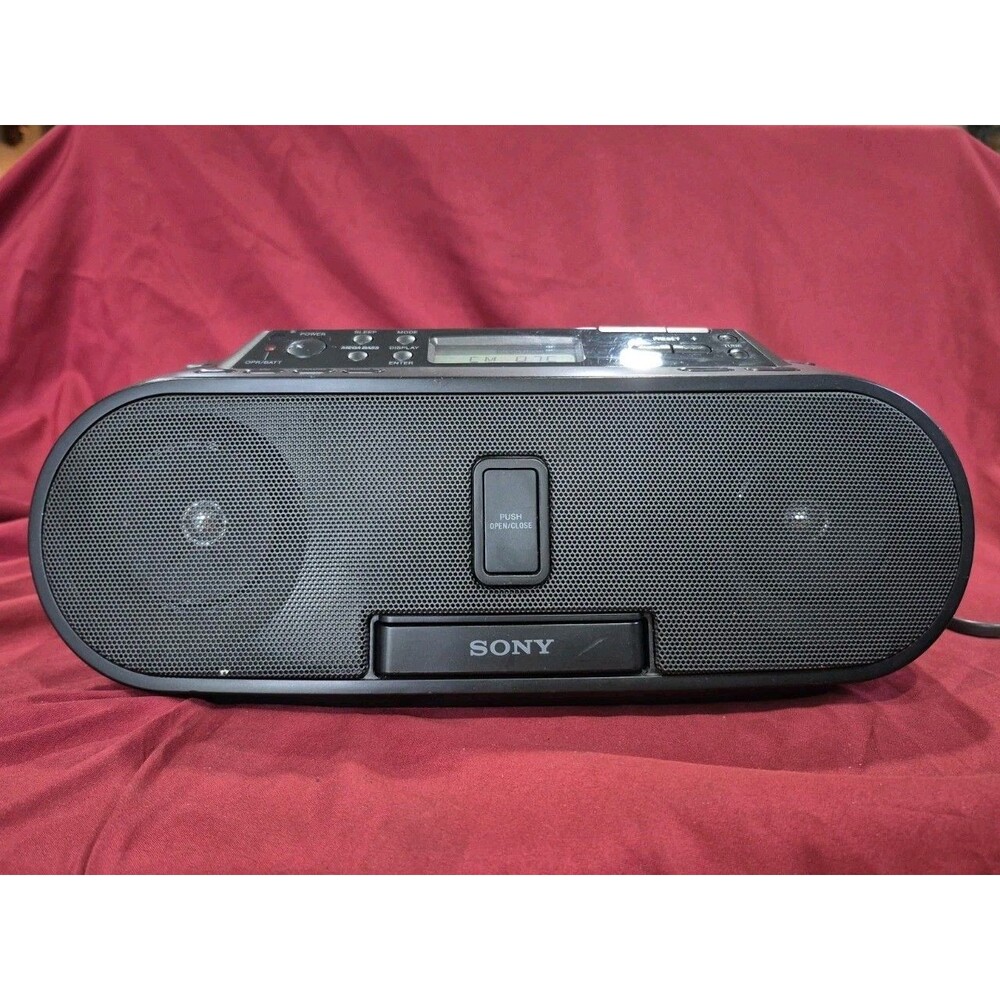Sony ZS-S2iP IPod/CD/Radio/Aux Boombox Fully Functional